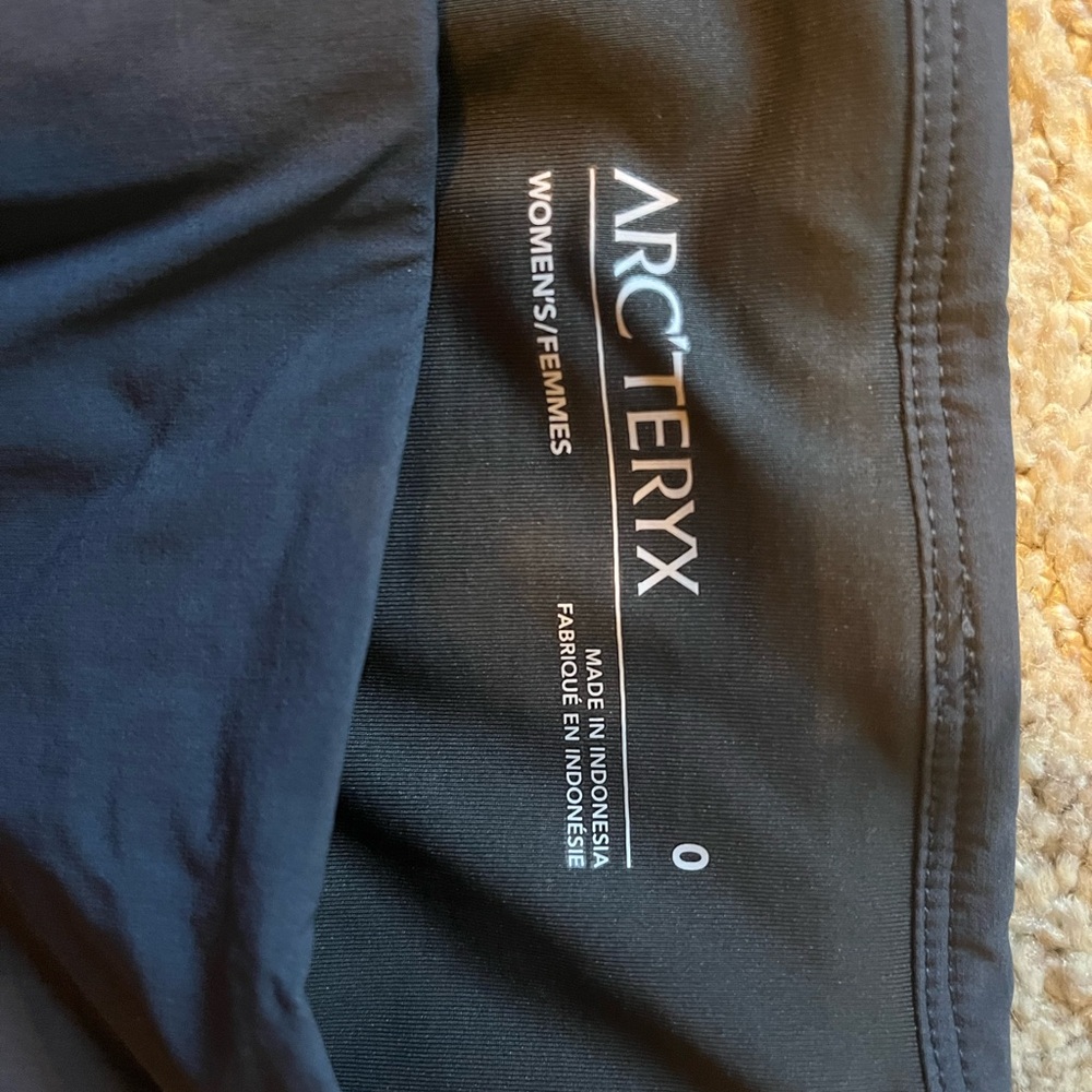Arc'teryx Navy Blue Hiking Pants - Picture 4 of 8